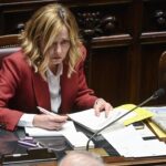 Unos comprometidos ‘chats’ antiguos del partido de Meloni ruborizan al Gobierno italiano