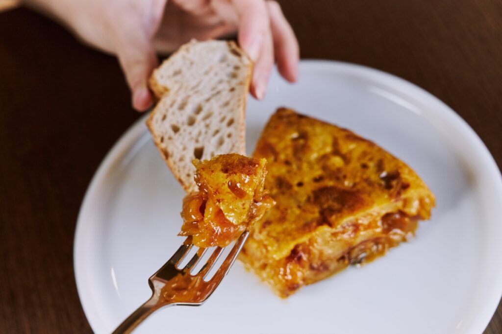 Vuelve a La Latina la que está considerada como la mejor tortilla de patatas de Madrid