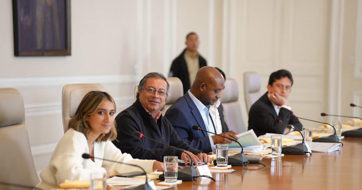 Noticias Antioquia: Bancada antioqueña critica al gobierno de Gustavo Petro Noticias Antioquia: Bancada antioqueña critica al gobierno de Gustavo Petro