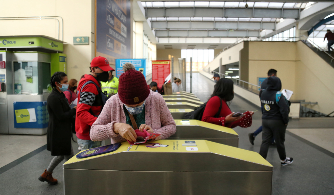 Viajar en TransMilenio saldrá barato: usuarios celebran nuevos beneficios Viajar en TransMilenio saldrá barato: usuarios celebran nuevos beneficios