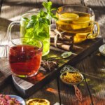 ¿Cuántas hierbas se pueden mezclar en una infusión y cuáles son los beneficios de hacerlo?