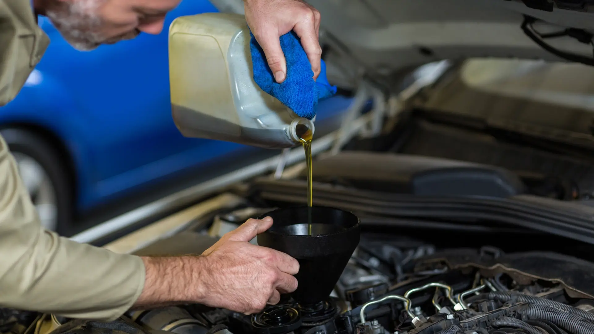 ¿El aceite se revisa con el motor caliente o frío? ¿El aceite se revisa con el motor caliente o frío?