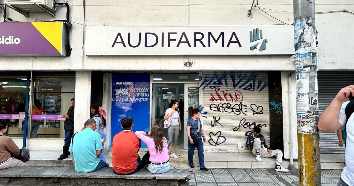 Noticias Medellín: Pacientes denuncian escasez de medicamentos Noticias Medellín: Pacientes denuncian escasez de medicamentos