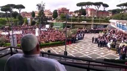 El Papa Francisco abandona el hospital Gemelli después de 37 días ingresado: afectado pero sonriente El Papa Francisco abandona el hospital Gemelli después de 37 días ingresado: afectado pero sonriente