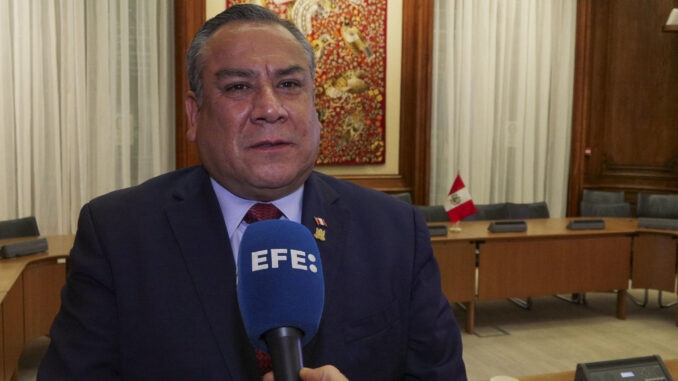 Perú decreta el estado de emergencia y despliega a su ejército por culpa del crimen organizado