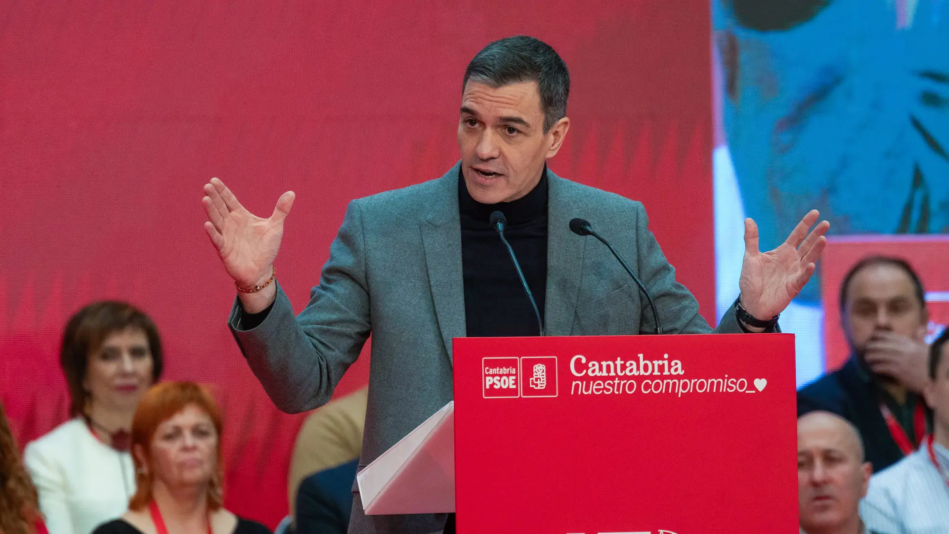 Sánchez avanza que España se solidarizará con los países «amenazados» por Rusia pero sin hacer «ninguna renuncia» Sánchez avanza que España se solidarizará con los países «amenazados» por Rusia pero sin hacer «ninguna renuncia»