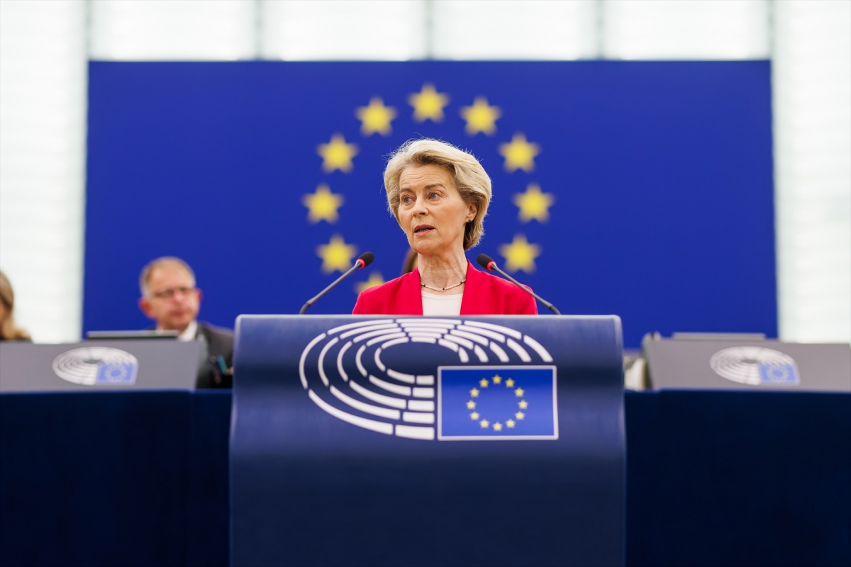 Von der Leyen avisa: la UE debe completar su rearme para 2030