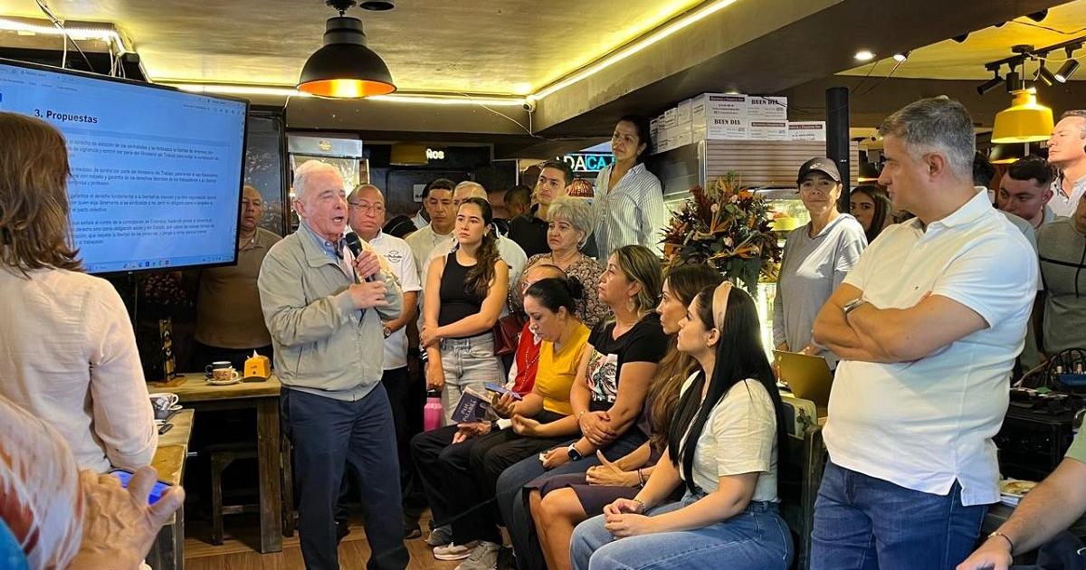 Noticias Medellín: Uribe propone seguridad social para Rappis y plataformas