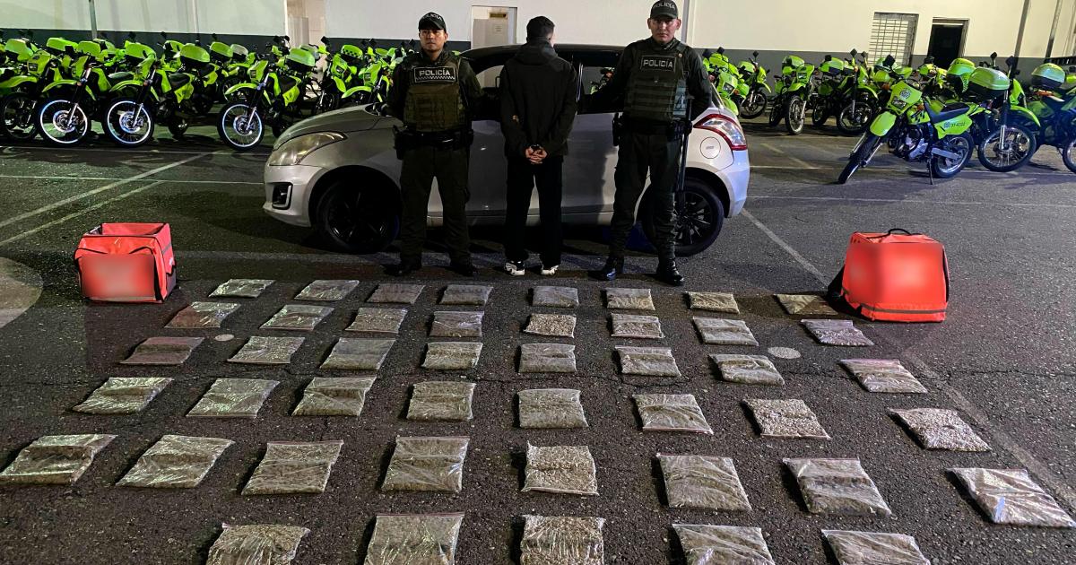 Noticias Medellín: En el barrio Laureles rodaba un carro con marihuana