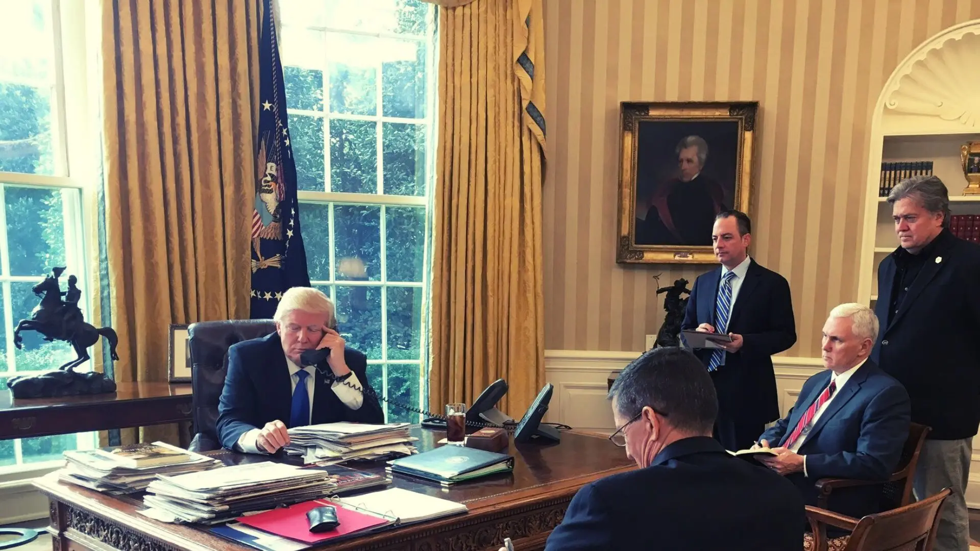 quién escucha y cómo se protegen las llamadas entre Trump y Putin