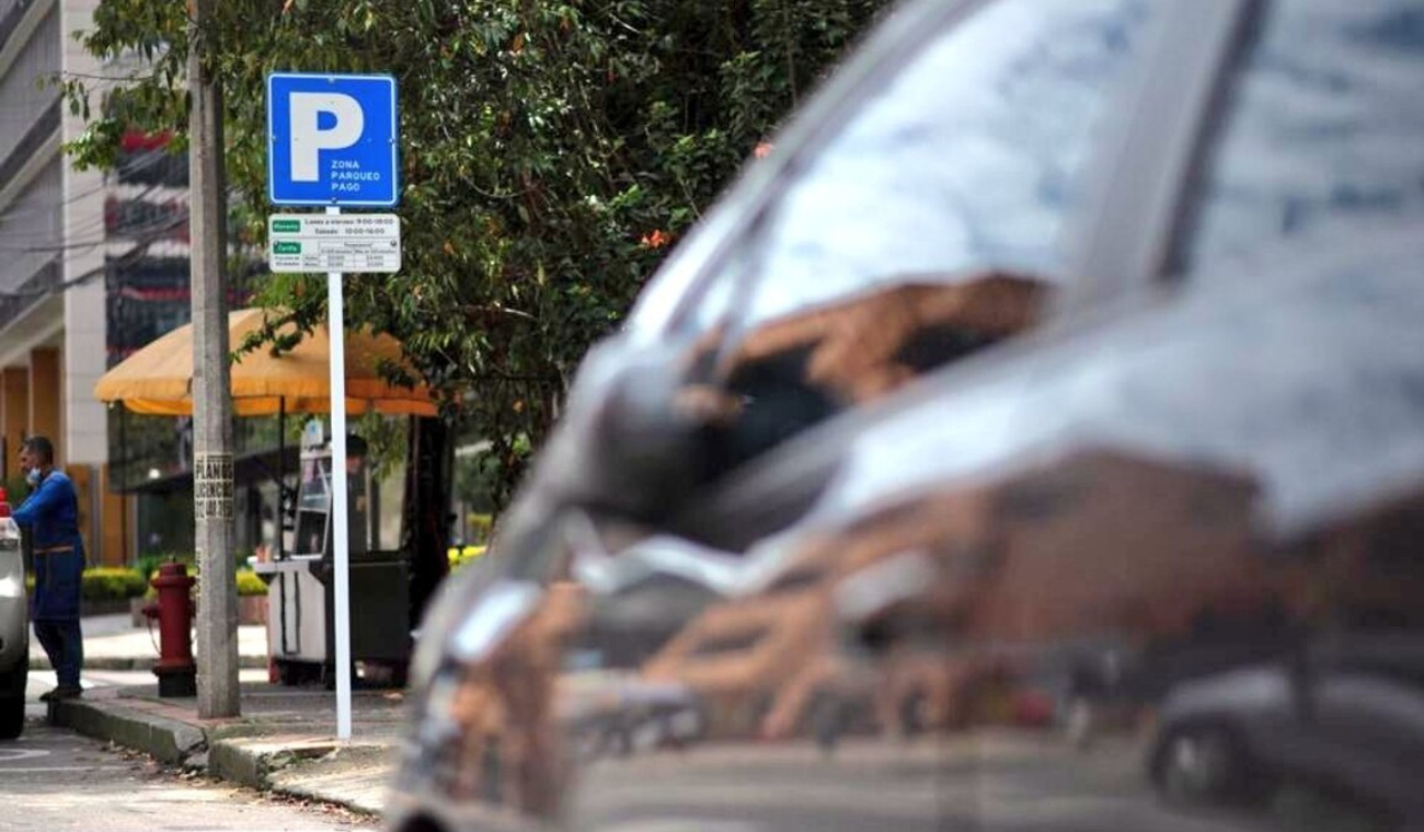 Movilidad anuncia nuevas tarifas de parqueo: conductores a estirar la plata