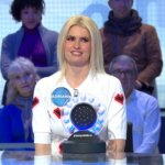Adriana Abenia ‘hace los deberes’ para disputar ‘La Pista Musical’ de ‘Pasapalabra’