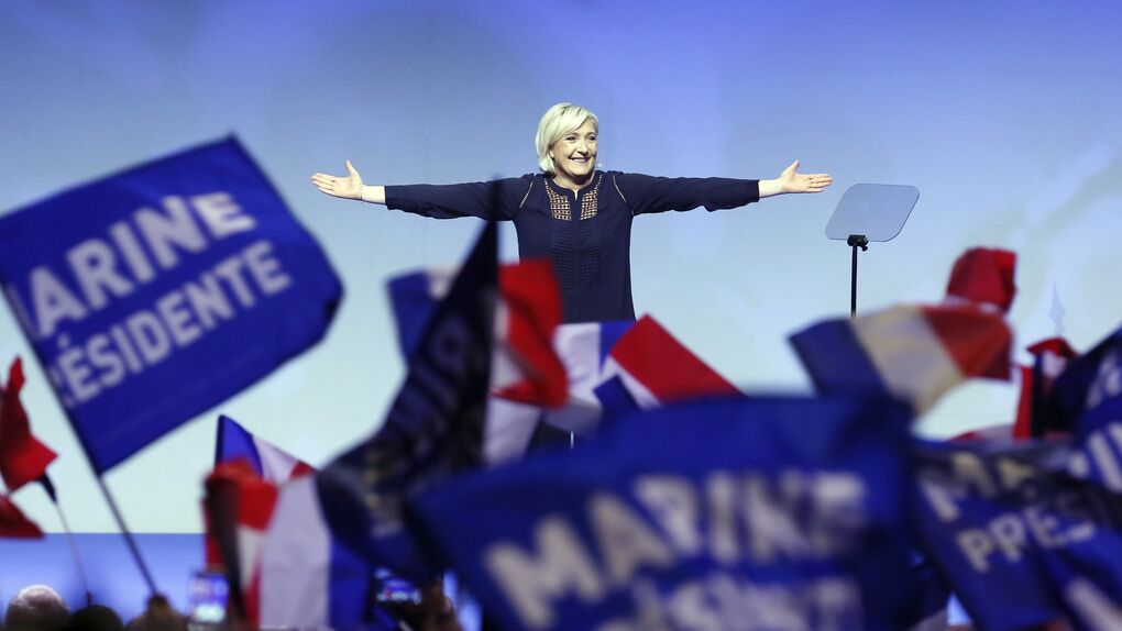 Marine Le Pen se agarra a un nuevo juicio para mantener viva su candidatura en 2027