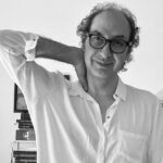 Se va el papa bueno y subsisten curas de malos hábitos