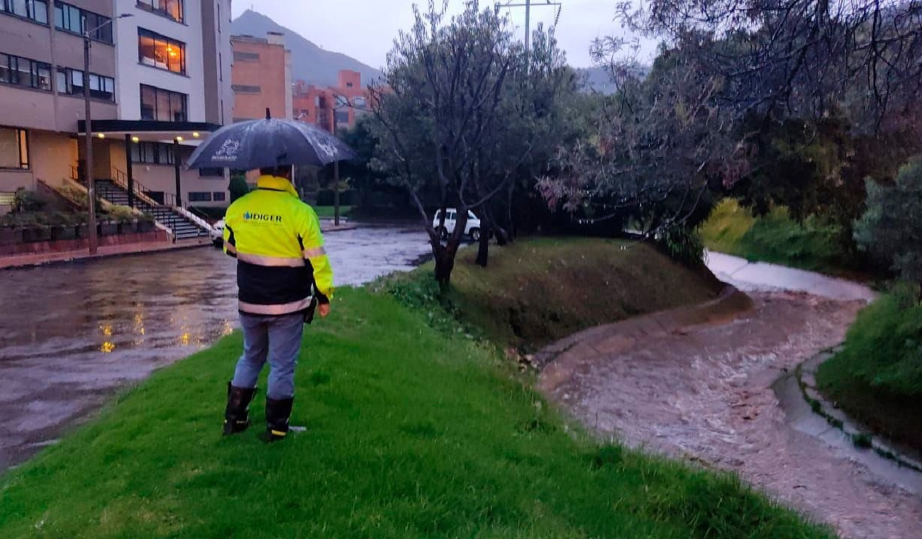 Alerta por lluvias en Bogotá; canales y humedales con riesgo de inundación Alerta por lluvias en Bogotá; canales y humedales con riesgo de inundación