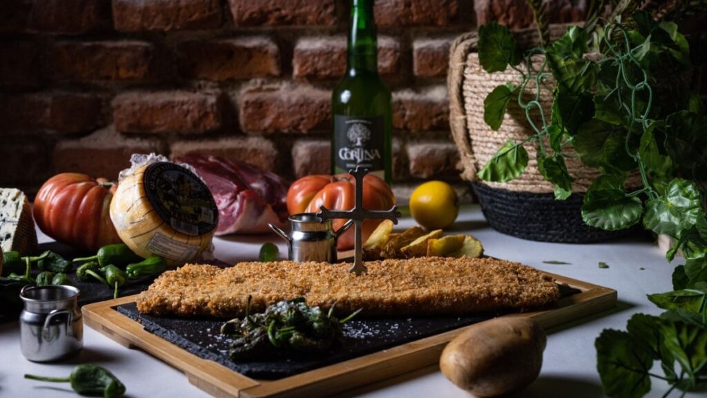 El mejor cachopo del mundo se come en Madrid: el restaurante que ofrece el plato asturiano más típico