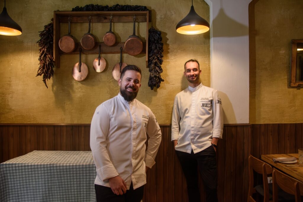 Del árbol al plato sin tirar nada: así rinde homenaje Marmitón al Día de la Tierra