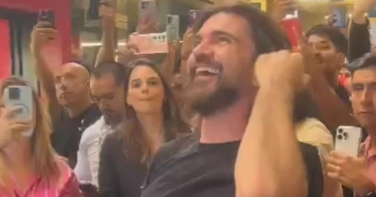 Noticias Medellín: Juanes presentó en Metro su sencillo Una Noche Contigo Noticias Medellín: Juanes presentó en Metro su sencillo Una Noche Contigo
