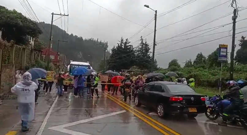 Bogotá arrancó el día con trancones y bloqueos: salir será un complique