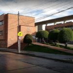 Estudiantes podrán dormir más: a colegios le cambiarían los horarios