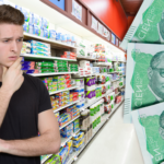 A comerciantes se les podría ir ‘hondo’: papel los dejaría sin un peso