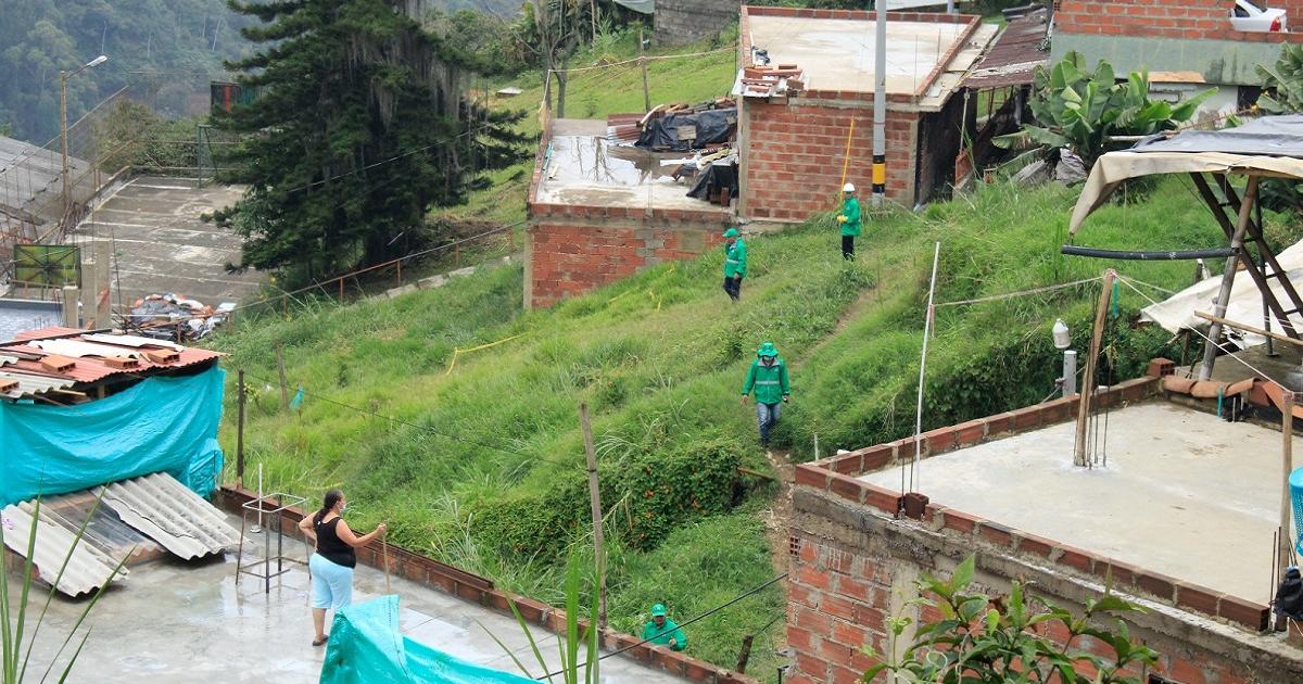 Noticias Medellín: Autoridades removieron ocho construcciones ilegales