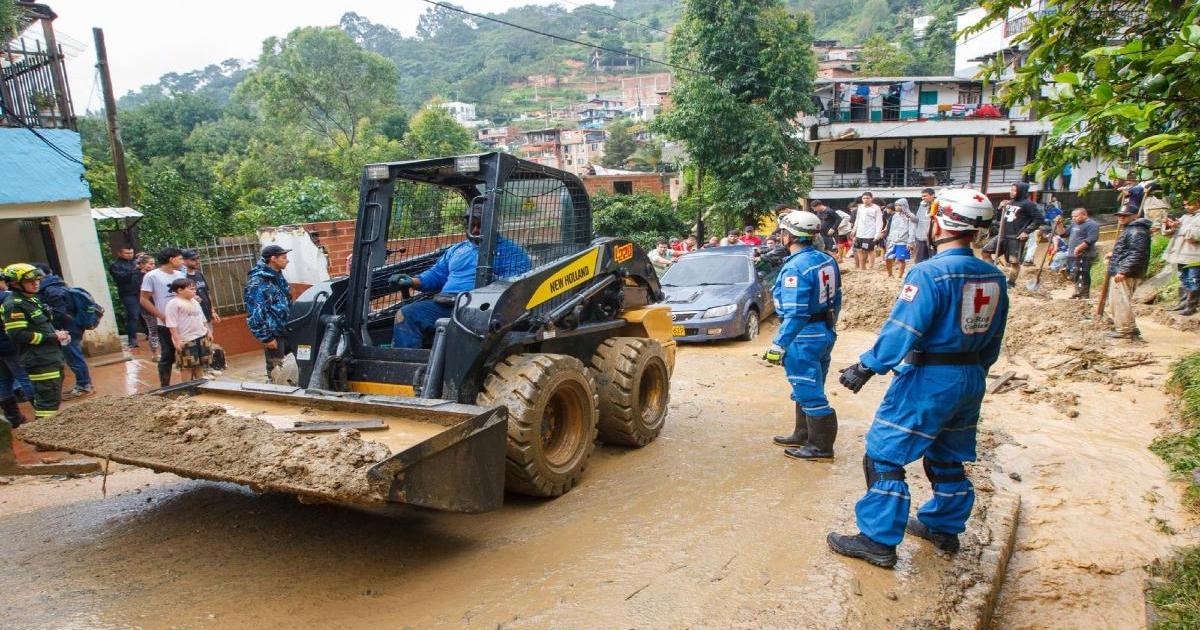 Noticias Medellín: Afectados por las lluvias cuentan sus testimonios Noticias Medellín: Afectados por las lluvias cuentan sus testimonios