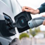 los vehículos electrificados suben un 28% en España