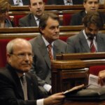sueldos de 75.000 euros anuales, coche oficial y escolta…