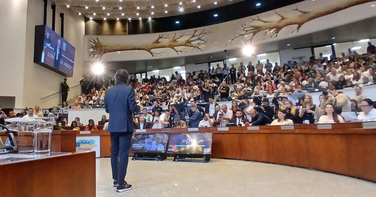Noticias Medellín: «EPM es la empresa de todos»: Alcalde a Minminas