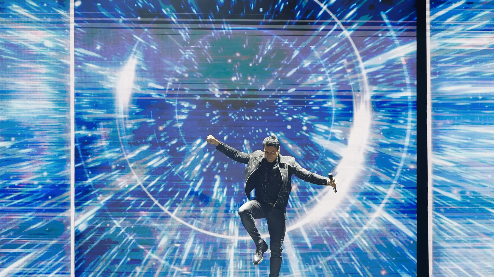 Chayanne conquista Madrid con energía, nostalgia y una fiesta latina sin tregua