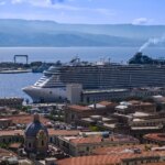 Dos turistas caen al mar desde un crucero en Sicilia al romperse las amarras por viento