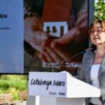 El Govern reforzará el parque público del área metropolitana de Barcelona con la cesión de solares municipales
