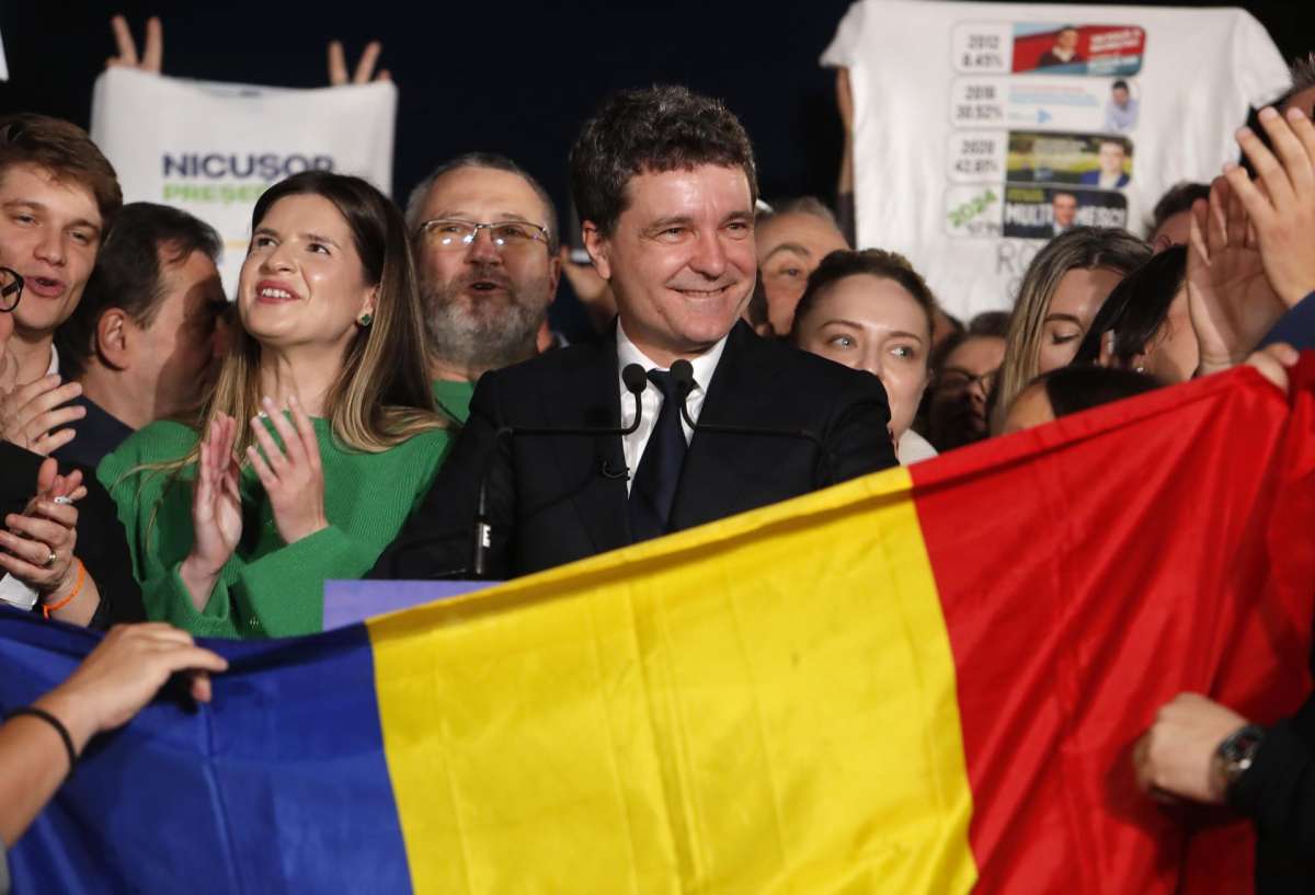 El europeísta Dan gana unas apretadas elecciones en Rumania en la segunda vuelta