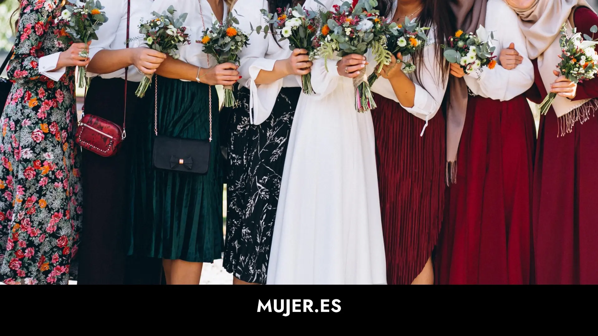El vestido que te soluciona los eventos del verano (y que luego puedes usar casi a diario) solo cuesta 40 euros