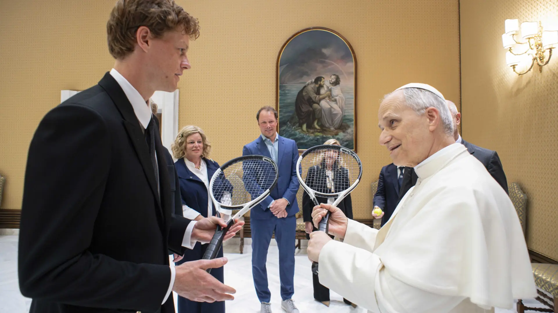 Jannik Sinner, de rechazar un partido con León XIV a proponerle jugar en su visita al Vaticano: «¿Jugamos un poco?» Jannik Sinner, de rechazar un partido con León XIV a proponerle jugar en su visita al Vaticano: «¿Jugamos un poco?»