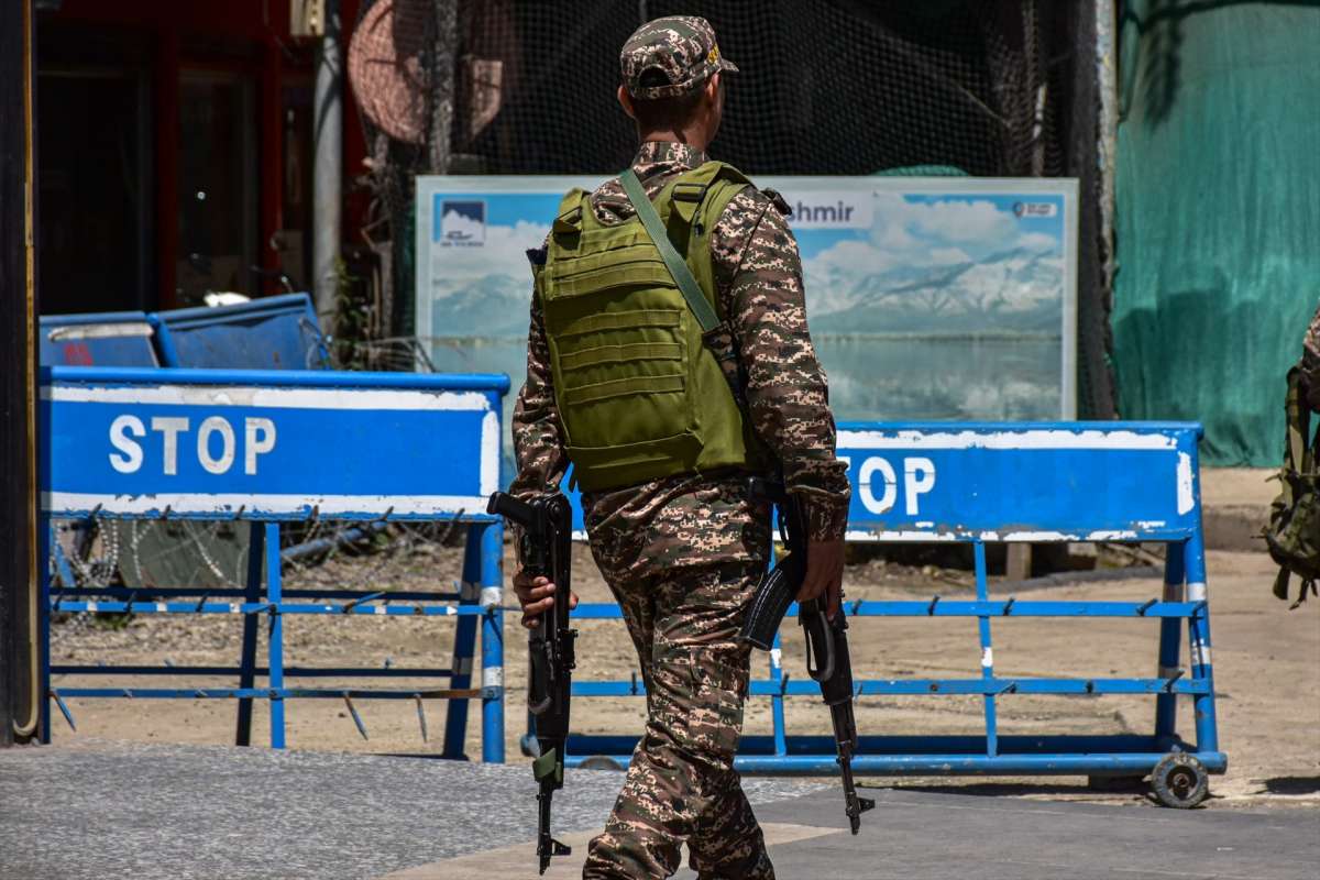 La escalada del conflicto entre Pakistán y la India dispara la tensión ante una posible guerra nuclear La escalada del conflicto entre Pakistán y la India dispara la tensión ante una posible guerra nuclear