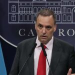 Milei se la juega con Manuel Adorni: periodista reconvertido a político, gamer y candidato para Buenos Aires