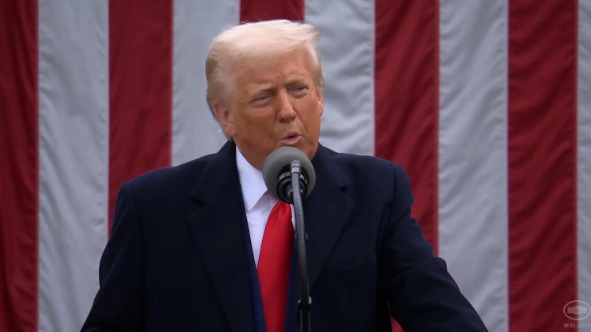 Trump ordena reabrir la prisión de Alcatraz para «los delincuentes viciosos, violentos y reincidentes» de Estados Unidos Trump ordena reabrir la prisión de Alcatraz para «los delincuentes viciosos, violentos y reincidentes» de Estados Unidos