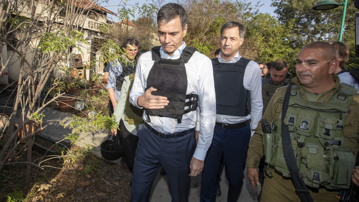 Un informe revela que el Gobierno de Sánchez compra más armas que nunca a Israel tras la invasión de Gaza Un informe revela que el Gobierno de Sánchez compra más armas que nunca a Israel tras la invasión de Gaza