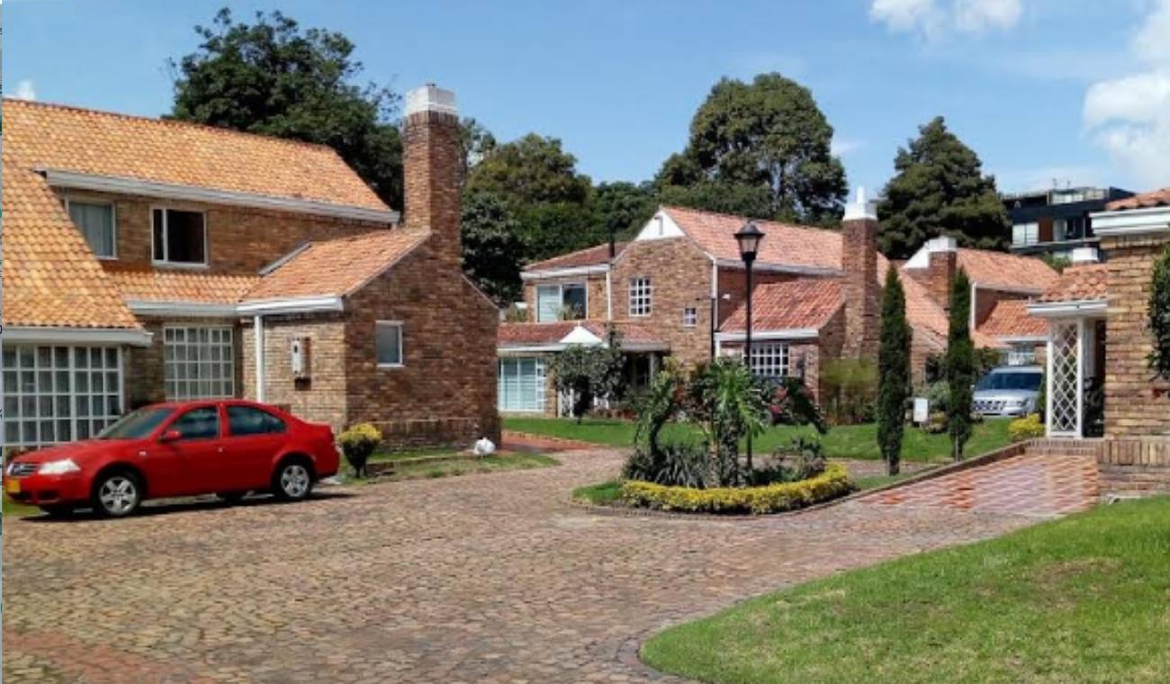 El barrio ‘gringo’ que queda en Bogotá y que parece de película