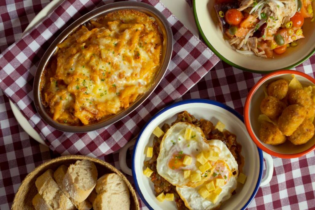 La cocina de Amparo revive en Alcobendas: guisos, albóndigas y croquetas de puchero, también en casa