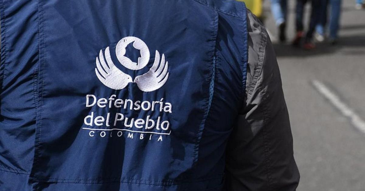Noticias Nacionales: 32.000 personas afectadas por el paro armado