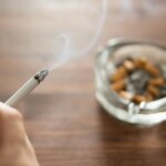 ¿Cómo afecta el tabaco a los fumadores pasivos? Las claves de la ley antitabaco que prepara sanidad