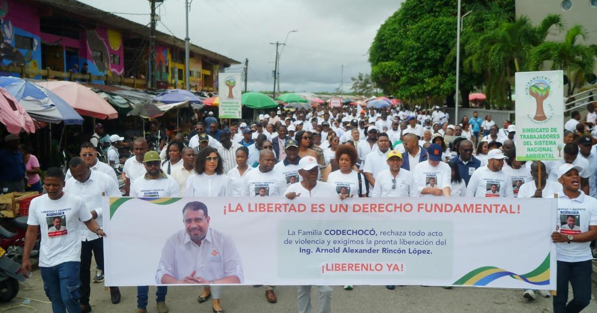 Noticias Chocó: Marchas para pedir la liberación del director de Codechocó Noticias Chocó: Marchas para pedir la liberación del director de Codechocó