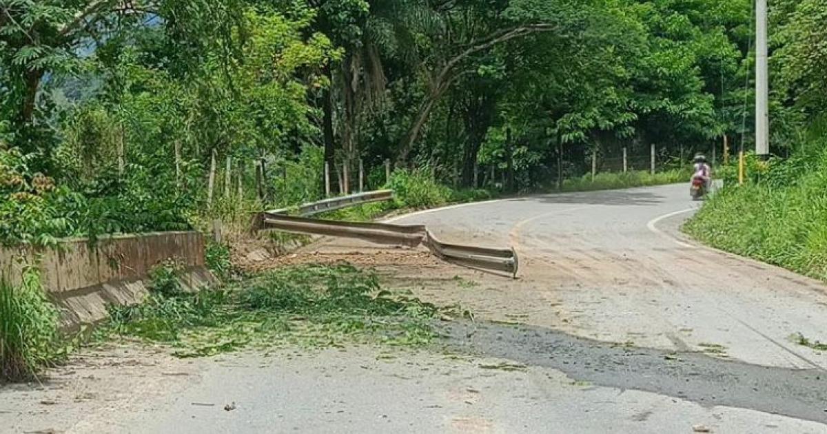 Noticias Antioquia: Atacan con explosivos a seis policías, uno herido