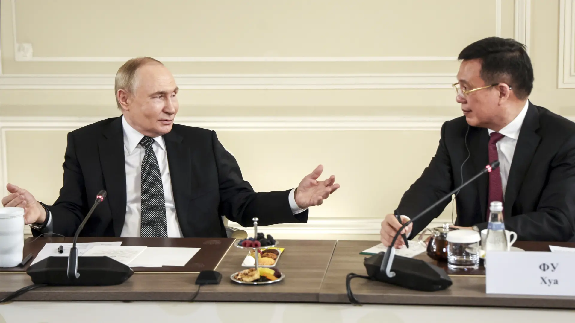 El Kremlin rechaza hablar de un atentado contra Jameneí y aboga por el fin del conflicto con Israel