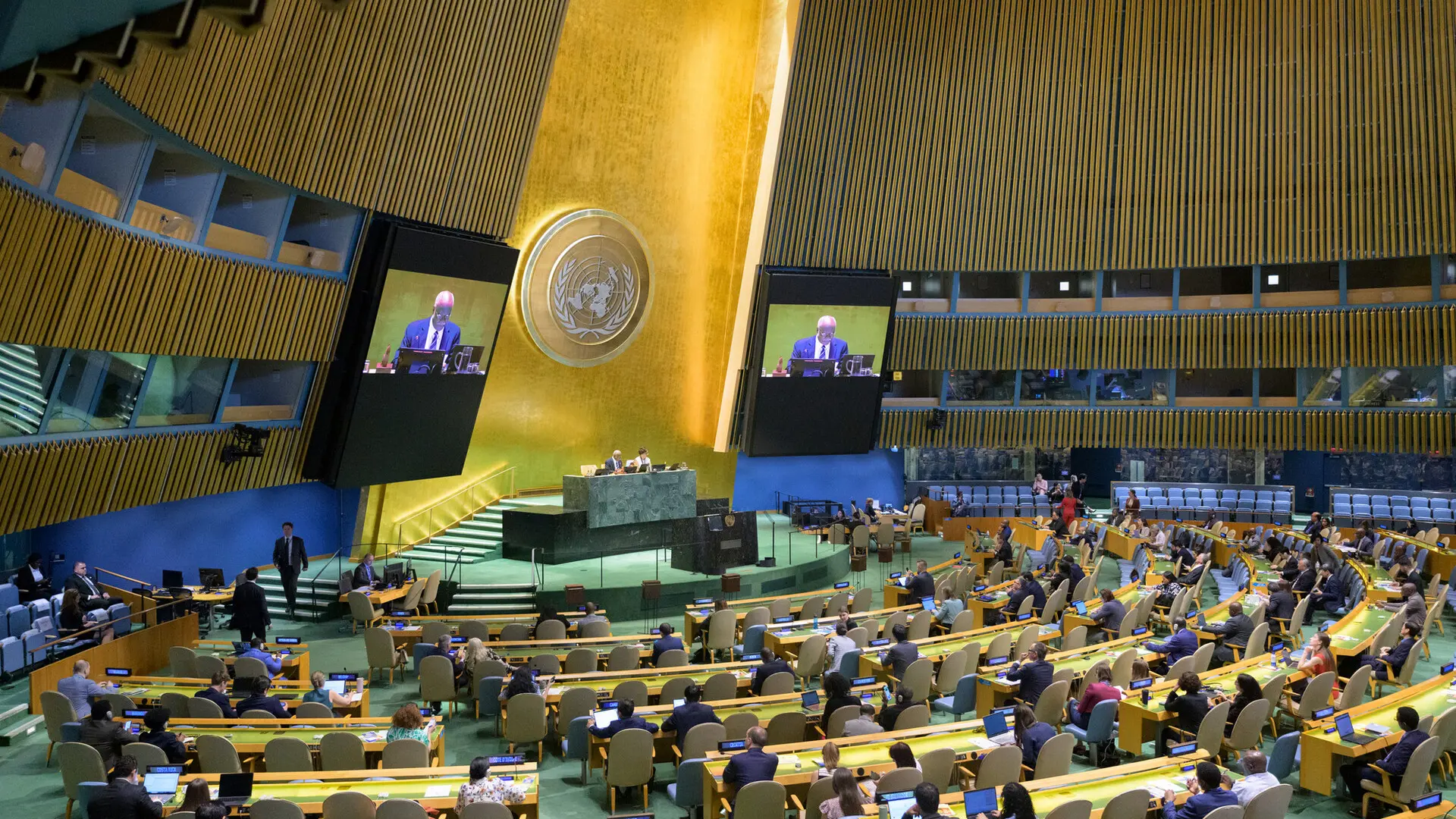 España y Palestina logran el apoyo en la ONU para exigir el fin del bloqueo en Gaza y condenar el uso del hambre como arma de guerra