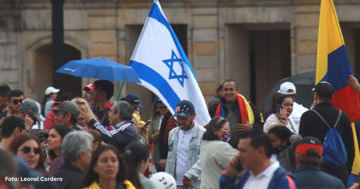 La Marcha del Silencio resultó siendo más un show político que un acto de solidaridad por Miguel Uribe