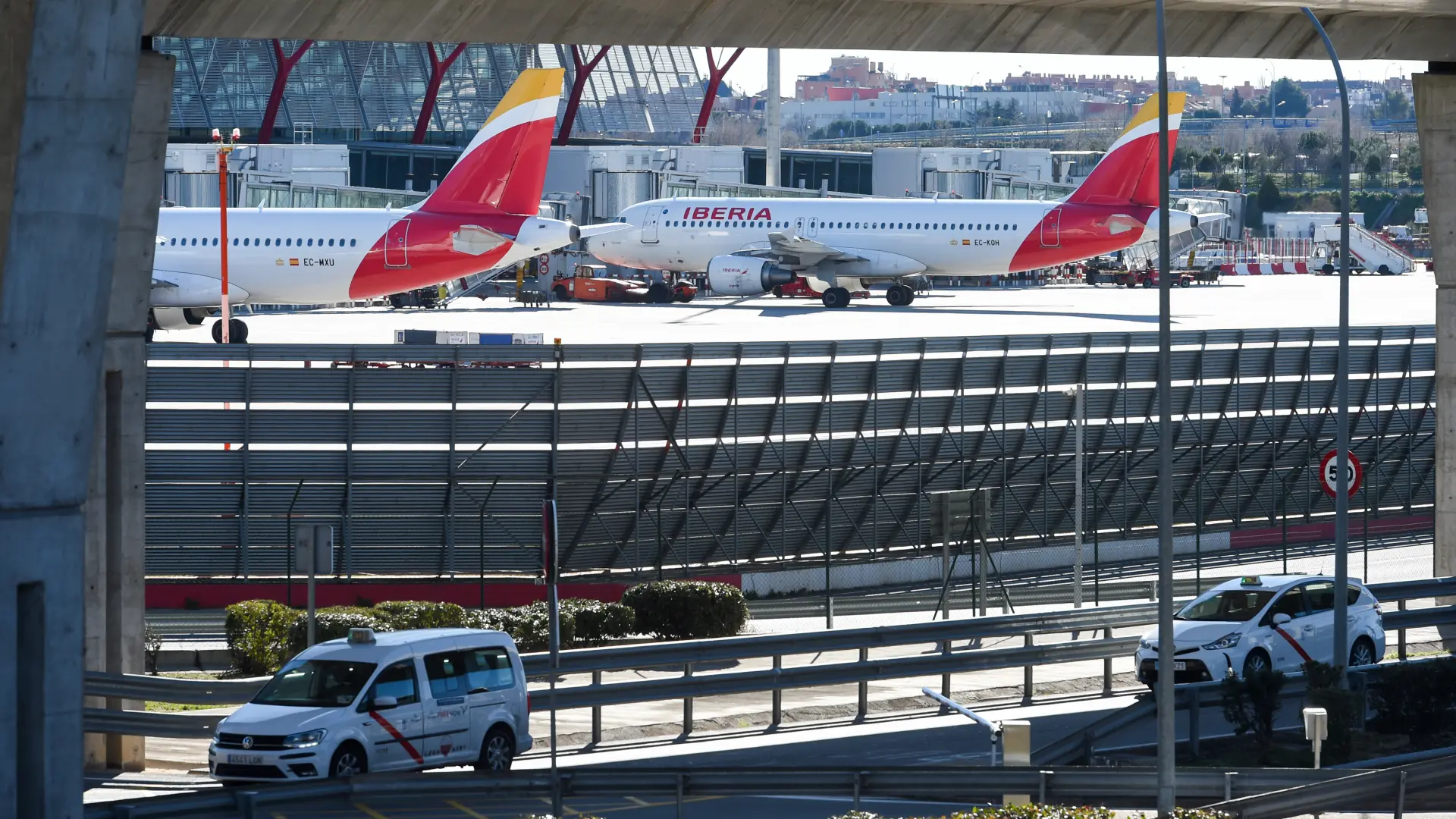 La UE debatirá este miércoles si las aerolíneas pueden cobrar el equipaje de mano… con la posición en contra de España La UE debatirá este miércoles si las aerolíneas pueden cobrar el equipaje de mano… con la posición en contra de España